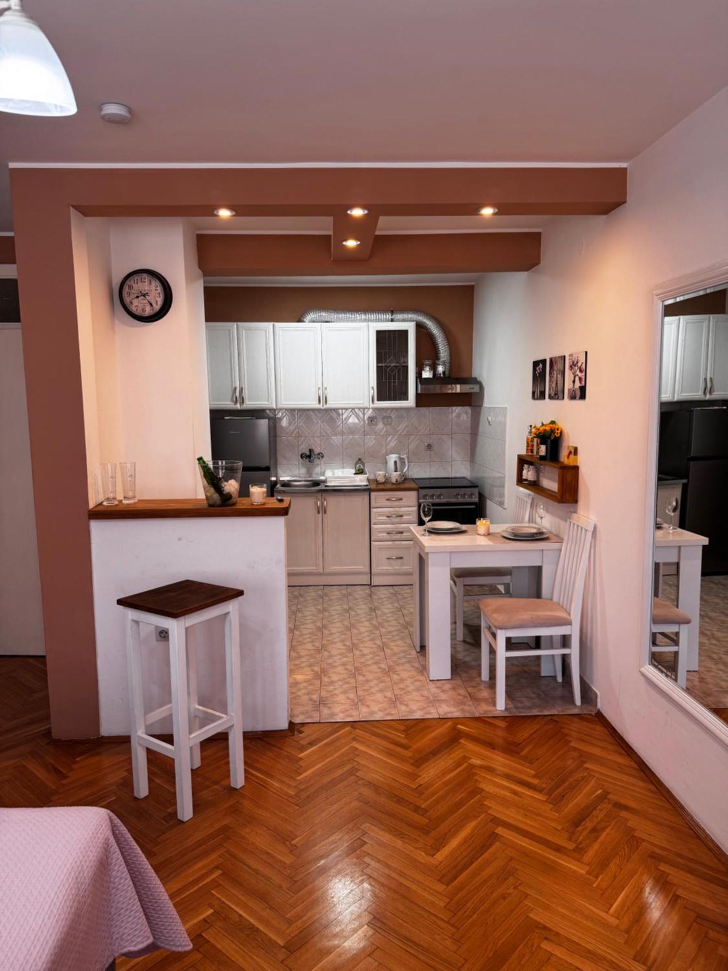 Post Apartmani - Sajam Novi Sad Extérieur photo