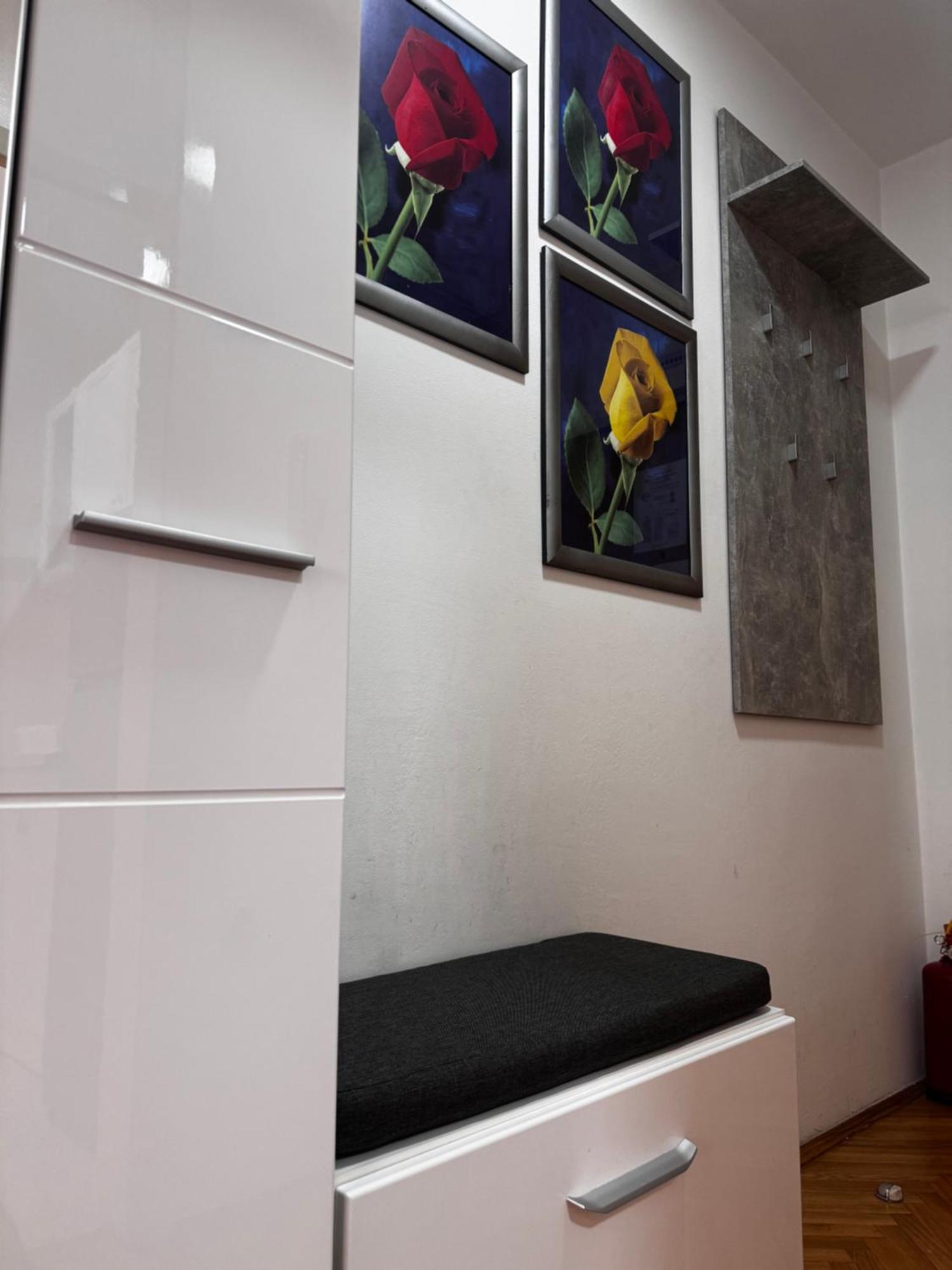 Post Apartmani - Sajam Novi Sad Extérieur photo